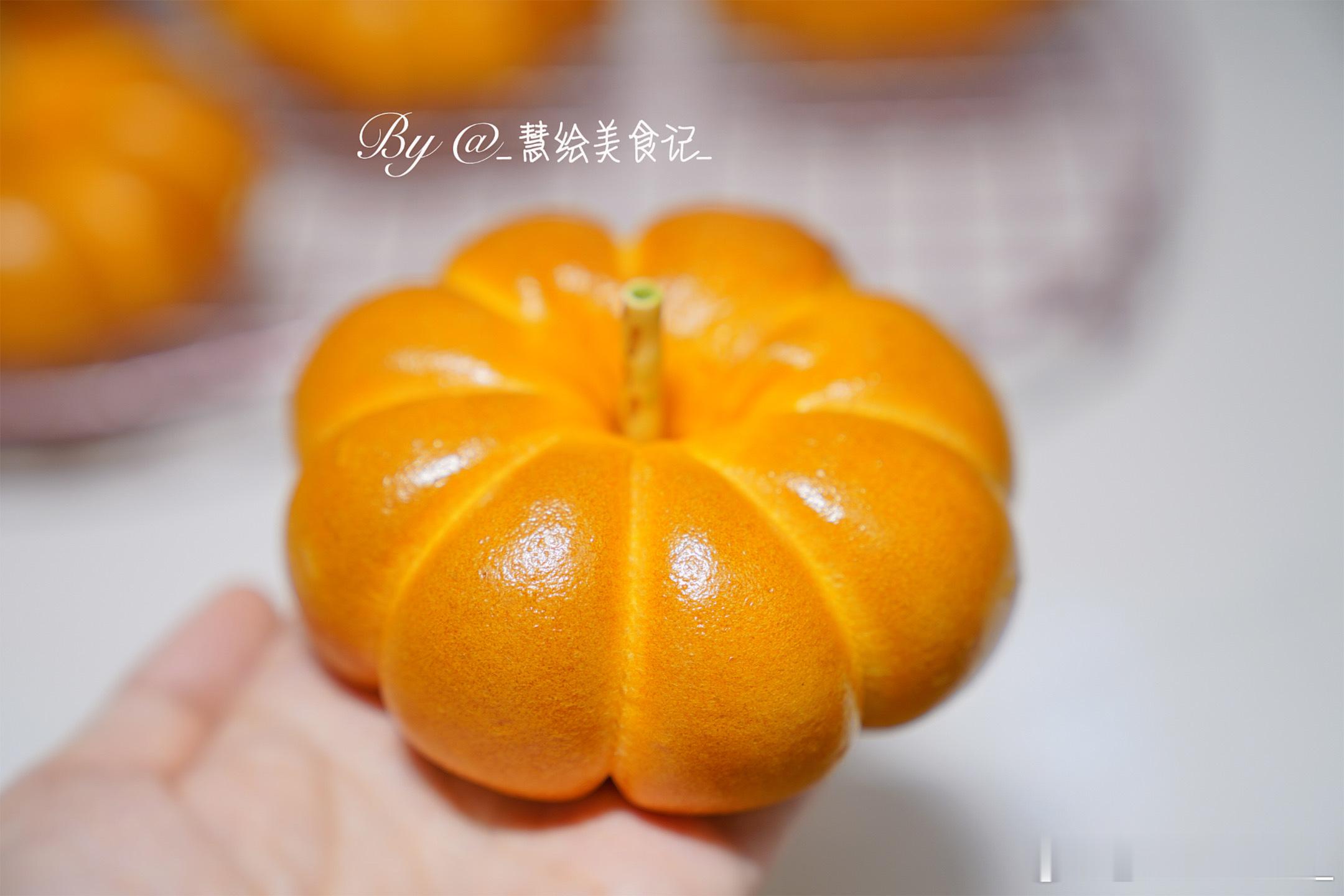 贝果出炉啦~这次选了风炉模式烤，为了整体颜色一致，这样不会顶部深、下面浅，更像南