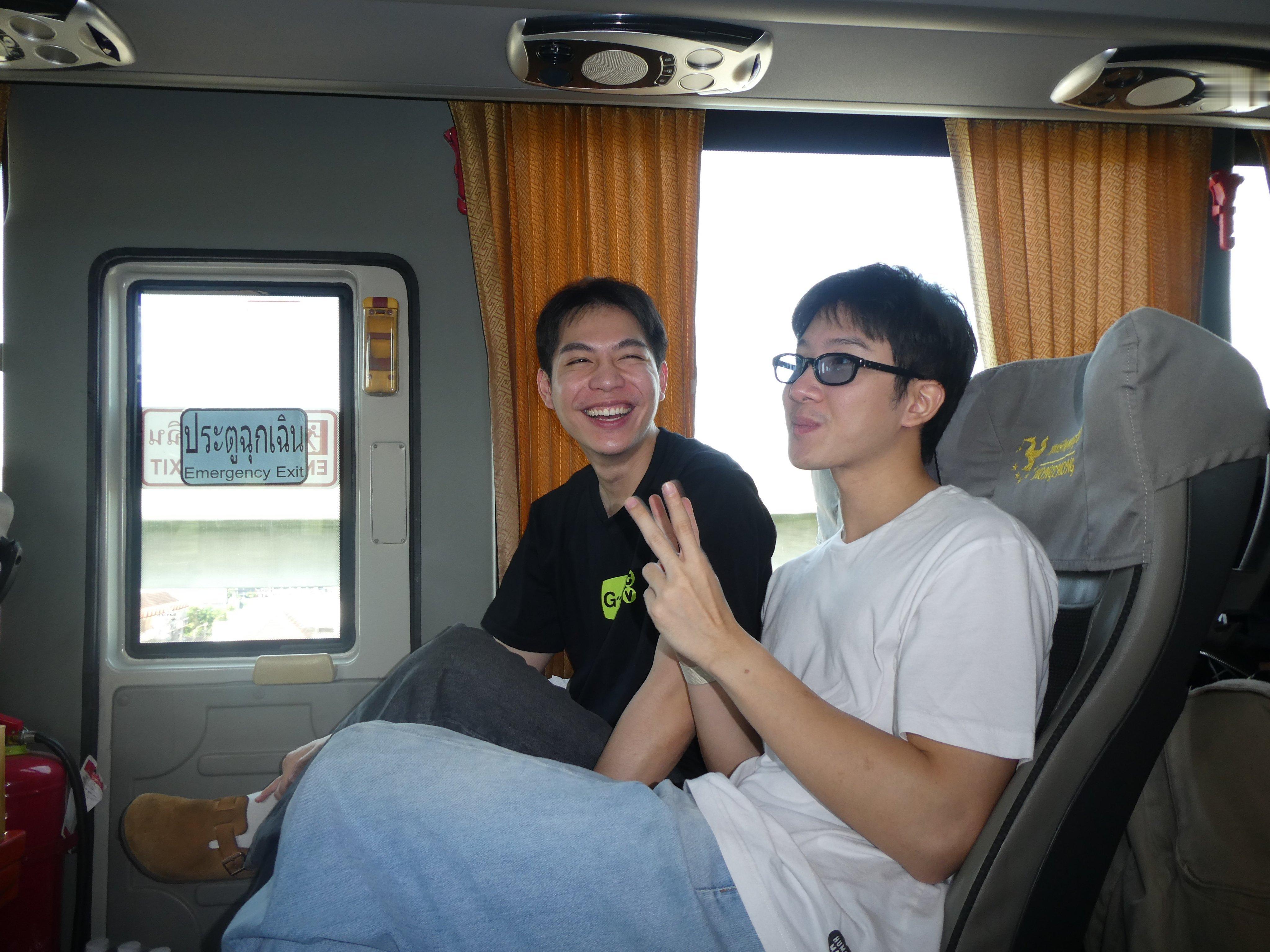 FirstKhaotung  来自singha妹妹📸（哈哈哈哈哈猫乐啥呢😆）