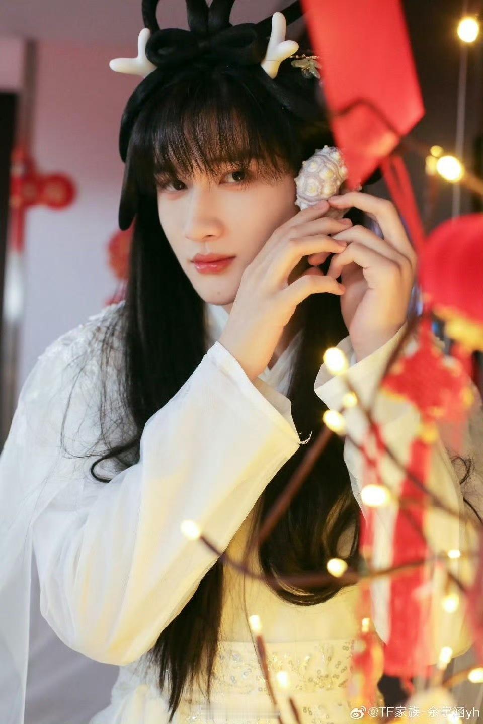 横店甜心在女装赛道一骑绝尘余宇涵 无限超越班3 救命！被余宇涵在《无限超越班3》