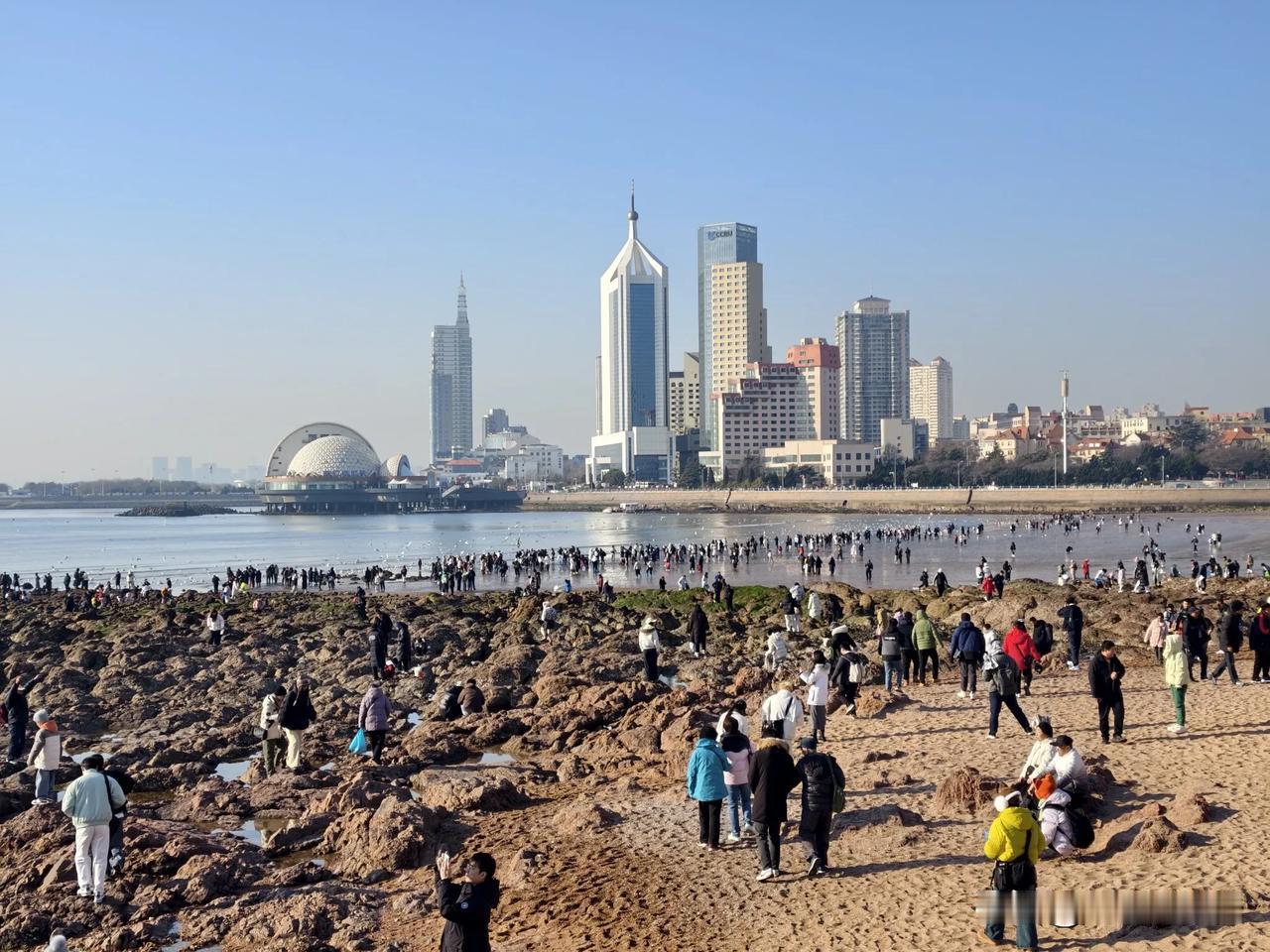 自驾青岛，从栈桥开始，步行游玩青岛老城，走了一个环线，共12公里，用了7小时，运