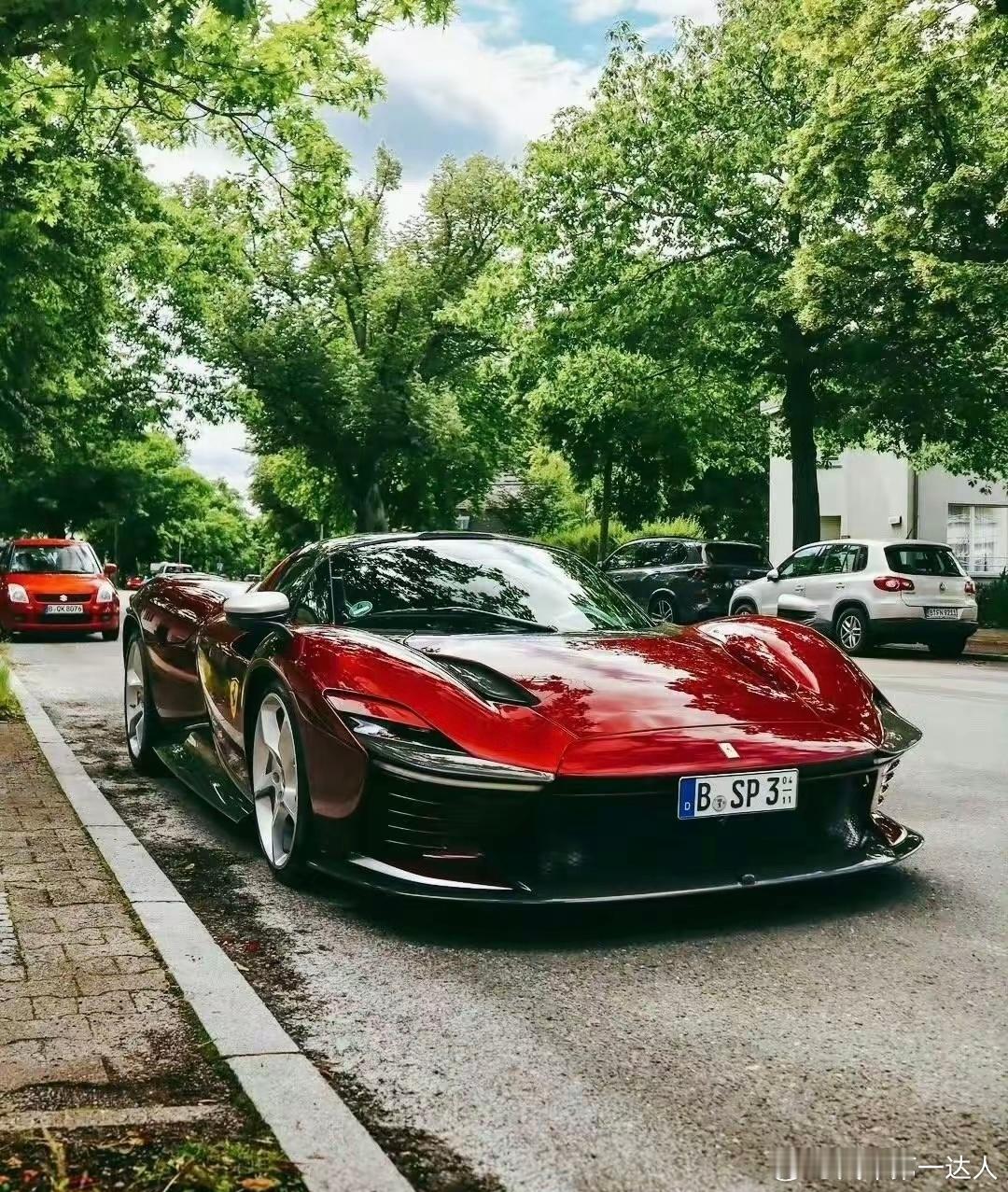 法拉利 Daytona SP3 超级跑车，真心好看。#每日说车[超话]# ​​​