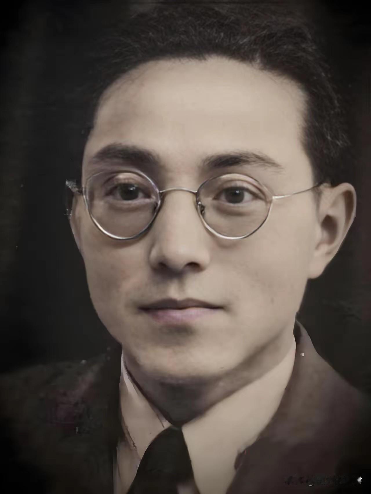 潜伏13年零证据！1947年被紧急召回西安，胡宗南至死不信心腹是地下党
 
19