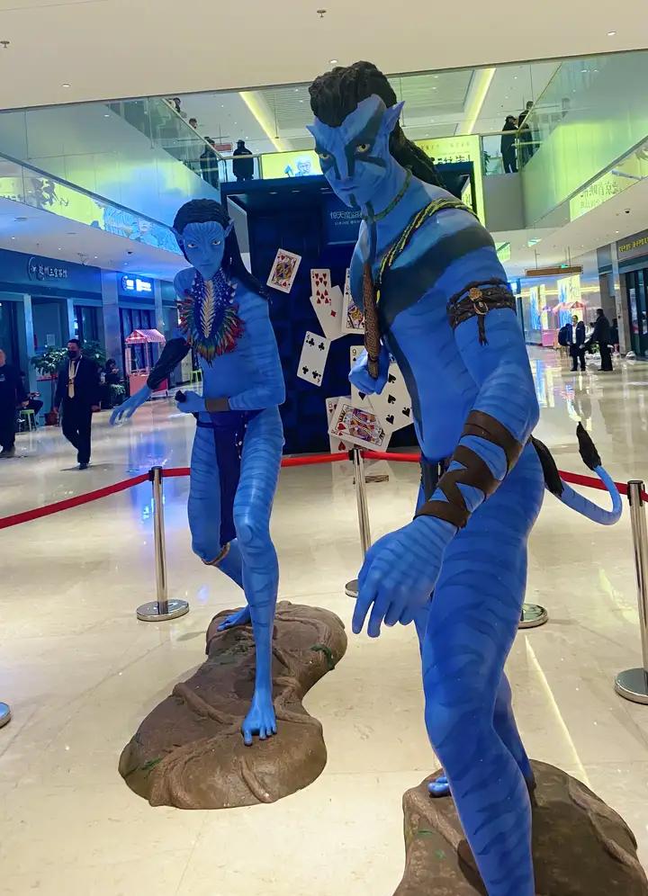 阿凡达3三小时憋尿指南：这两个“黄金5分钟”离场，错过等于没看？
 
“喝了半瓶