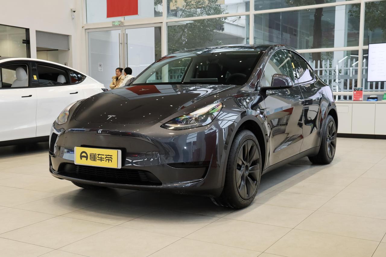 特斯拉中国宣布：今年中国市场没有 Model Y 的改款计划。
而在2023年，