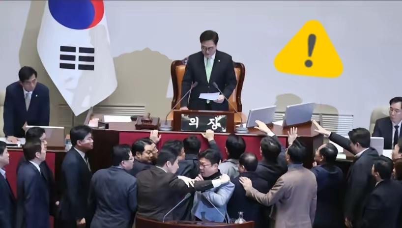 联合国现场“开撕”！朝鲜代表一句话戳穿日本入常骗局，全场死寂太解气！
 
“二战