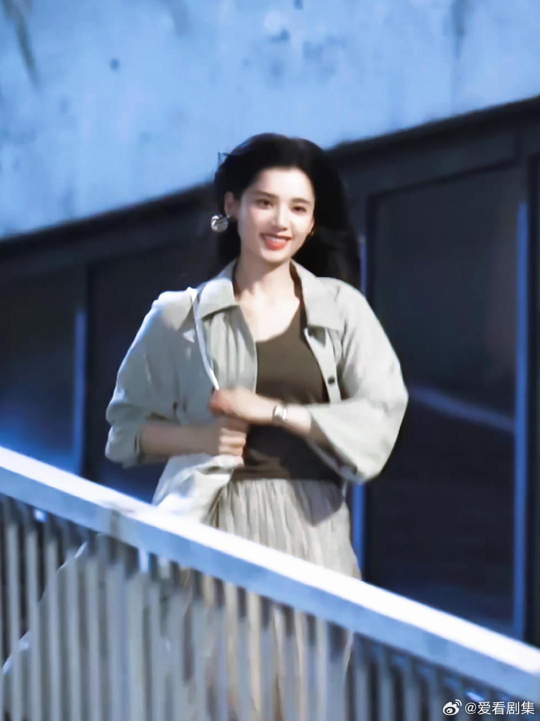张婧仪新剧好美好有韧劲 张婧仪陈清雾好有韧劲张婧仪的陈清雾氛围感拉满，颜值与演技