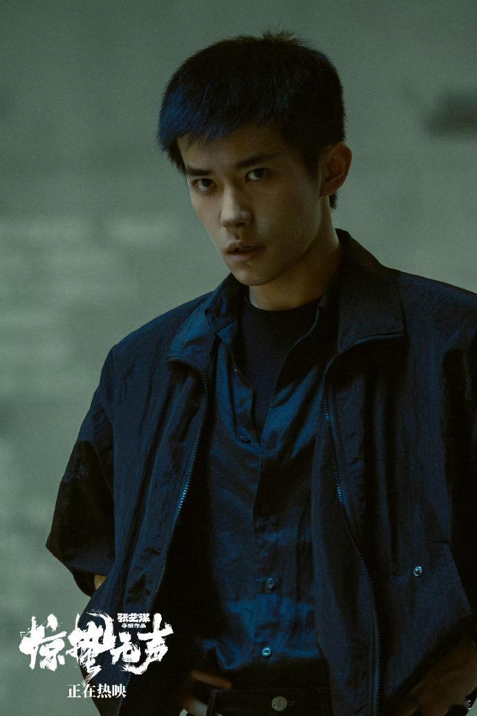 无事献殷勤必定有陷阱 看完《惊蛰无声》，我真的对身边那些突然的殷勤充满了警惕😨