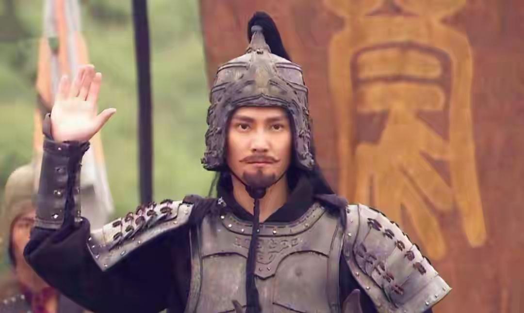 然而，令人惊讶的是，这位被誉为“秦朝第一名将”的蒙恬，背后隐藏着一段鲜为人知的故