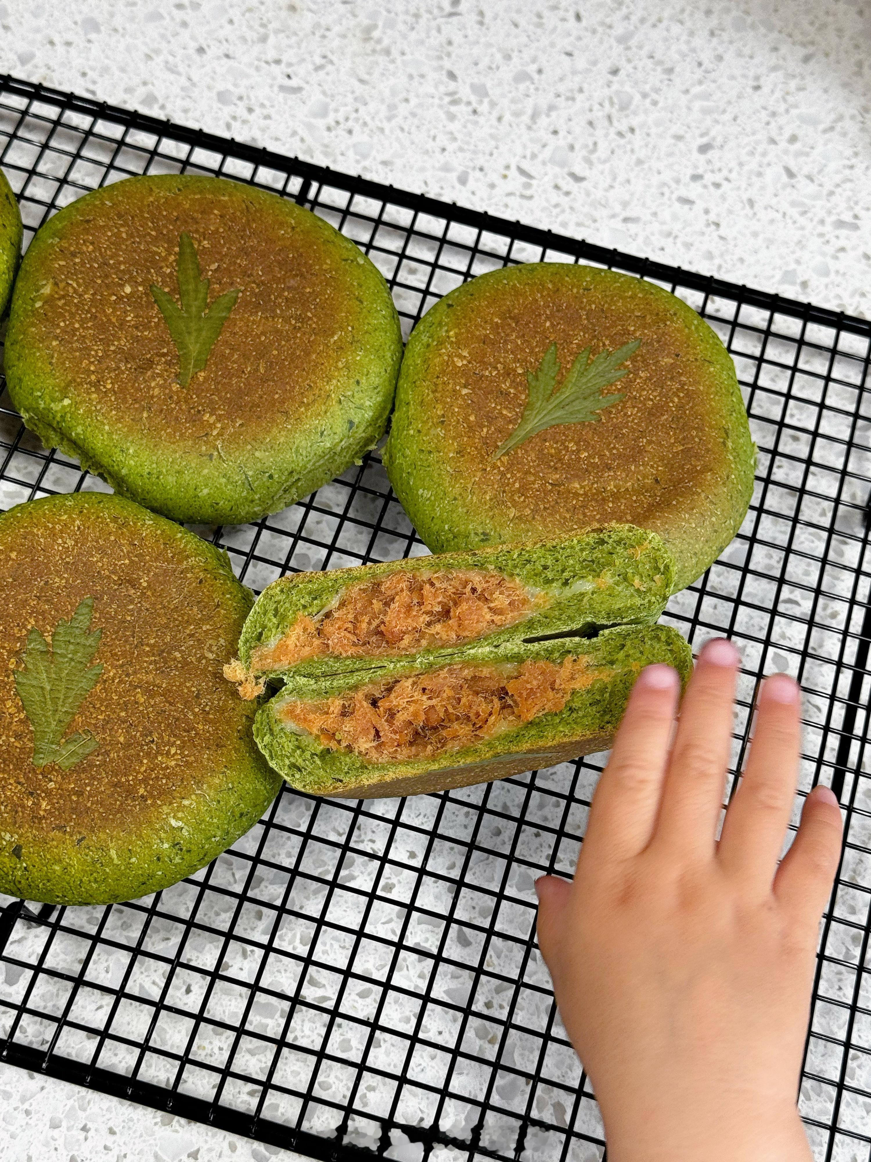 🍃豆米对传统节日和二十四节气的印象大抵是藏在了吃到的不同时令美食里今年清明就吃