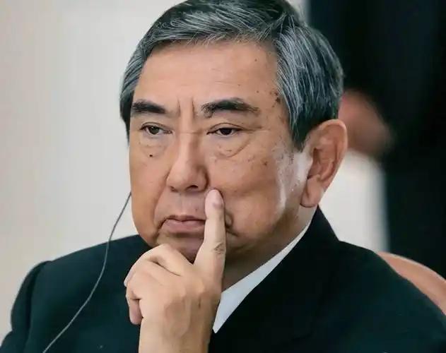 日本国际贸易促进协会的访华团，搁10年前是每年秋天的固定安排，河野洋平在任会长期