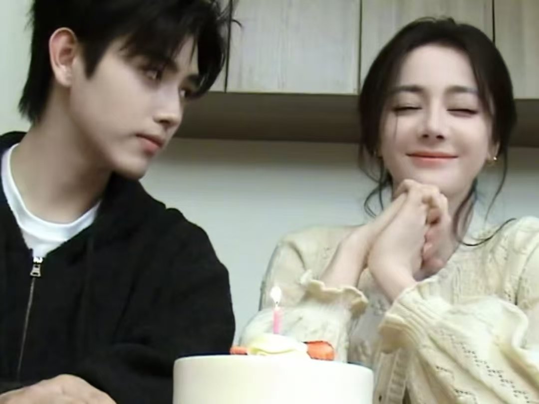 陈飞宇是热巴第一个共创男主陈飞宇是热巴第一位共创的男主 竟然是第一位共创的男主 