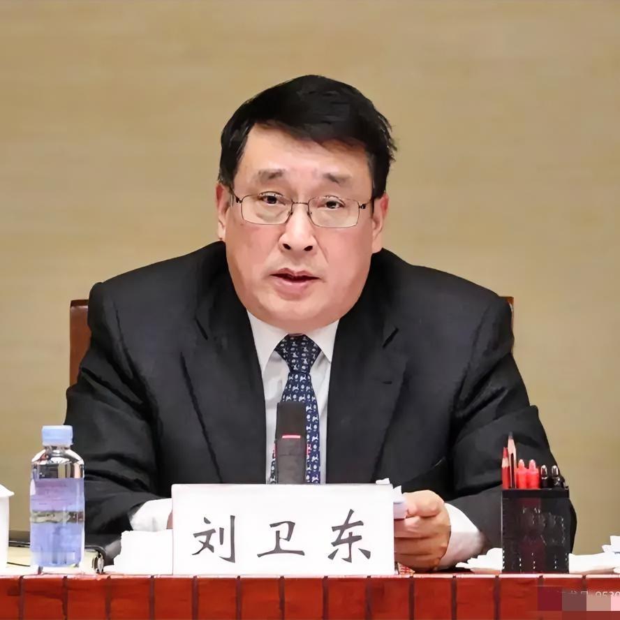 兵器集团的刘卫东查了。

现在别管他贪了多少房产多少美金，我就想问一句：咱们库里