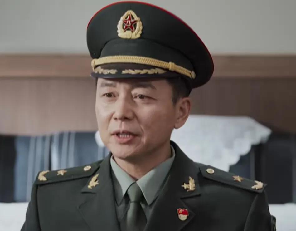 刘奕君演军人还是用配音更好一些，不是说他台词功底有问题，作为家喻户晓的老戏骨，这