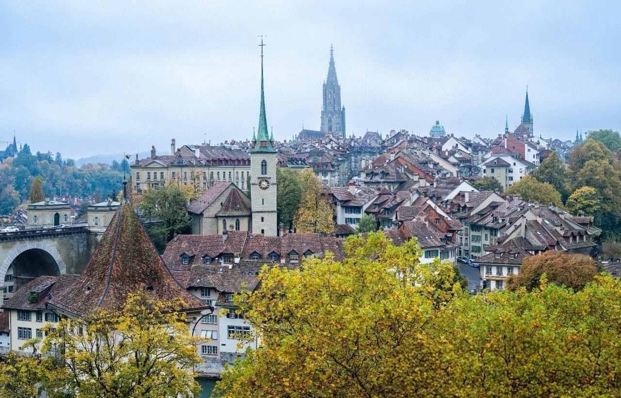 人品这东西，有就是有，没有就是没有，别指望能后天习得。后天能改变的只是多少，而非