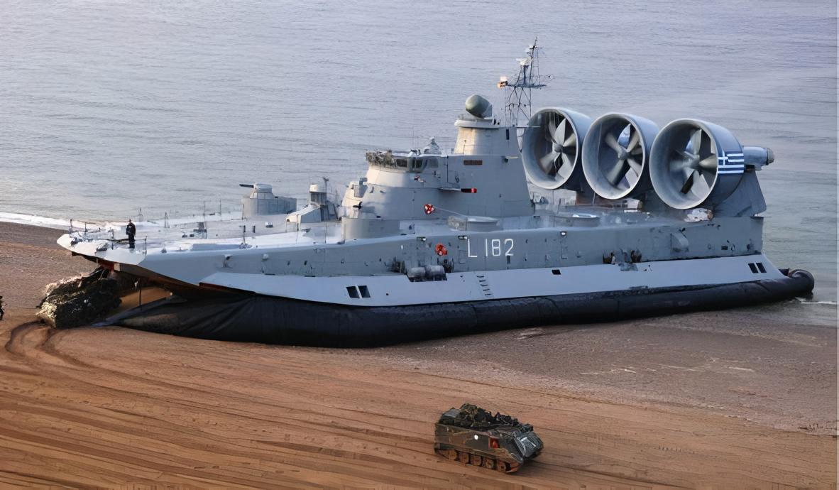 每天认识一件兵器 俄罗斯“野牛”级气垫登陆艇“野牛”级气垫登陆艇（Zubr Cl