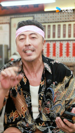 一部剧凑齐四位天花板级狠人 采访里每个人都有自己的狠招，等一个播出 烈阳之上 ​