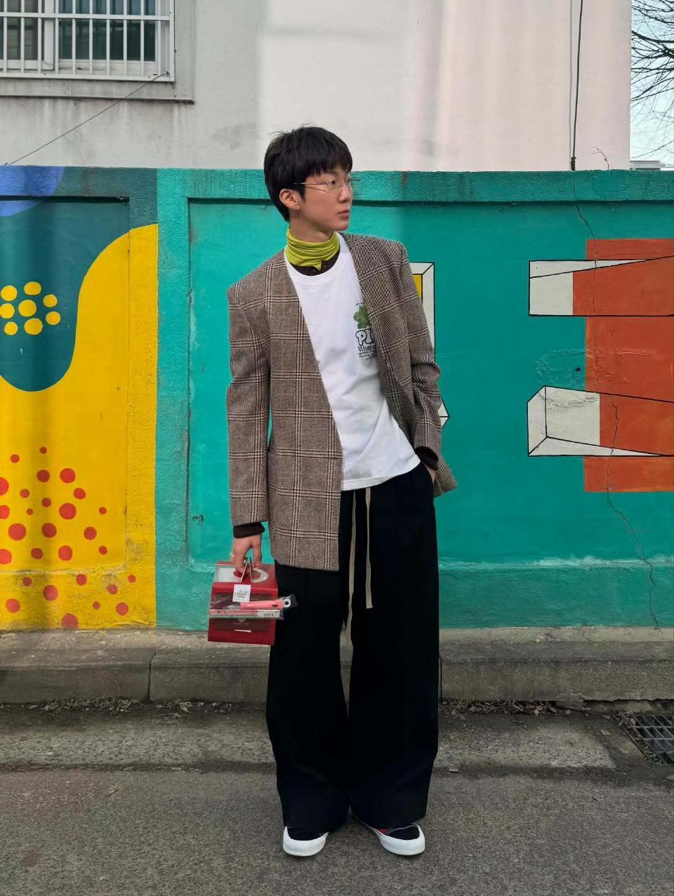 好贴心的李社长自带中文坐等香菜t恤到货