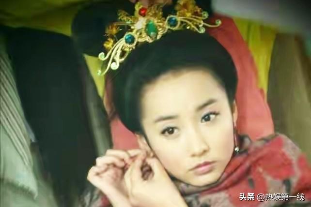 15天闪婚普通人！吕一拒胡歌霍建华，十年婚姻现状成谜
 
谁能想到拒过胡歌、霍建