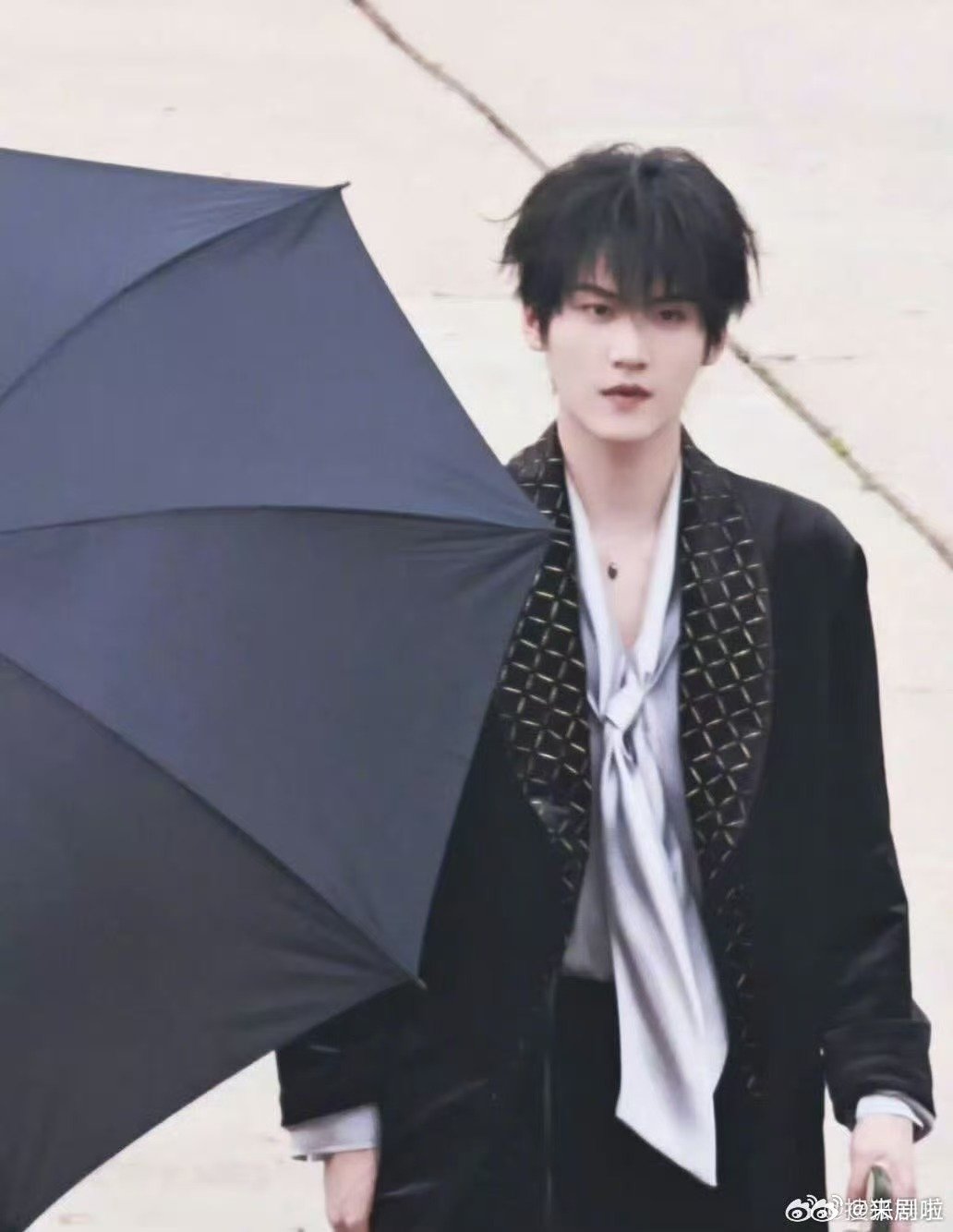 开始推理吧4微博指数破亿恭喜第四季首录直播当日微博指数破亿，热度居高不下，口碑与