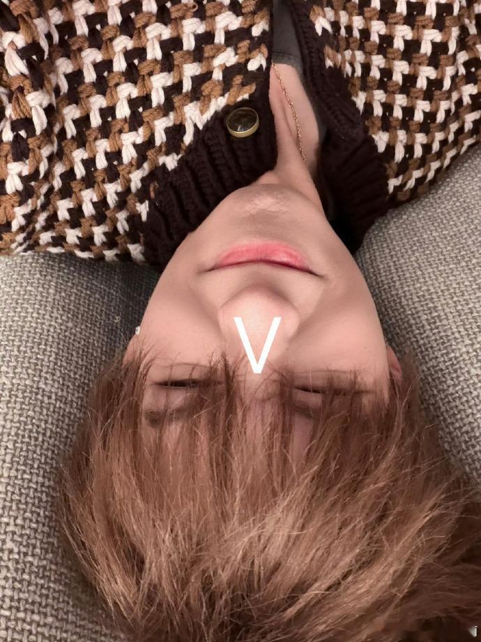 何浩楠新歌热血当歌 太戳心了！何浩楠《热血当歌》没有华丽技巧，却用最真诚的情感打