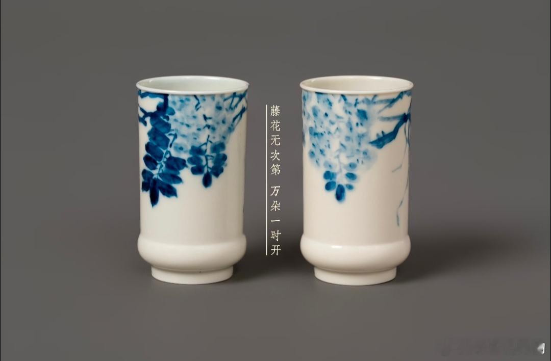 胎纳烟火，釉锁风月，方寸瓷身，盛尽人间旧梦~ ​​​