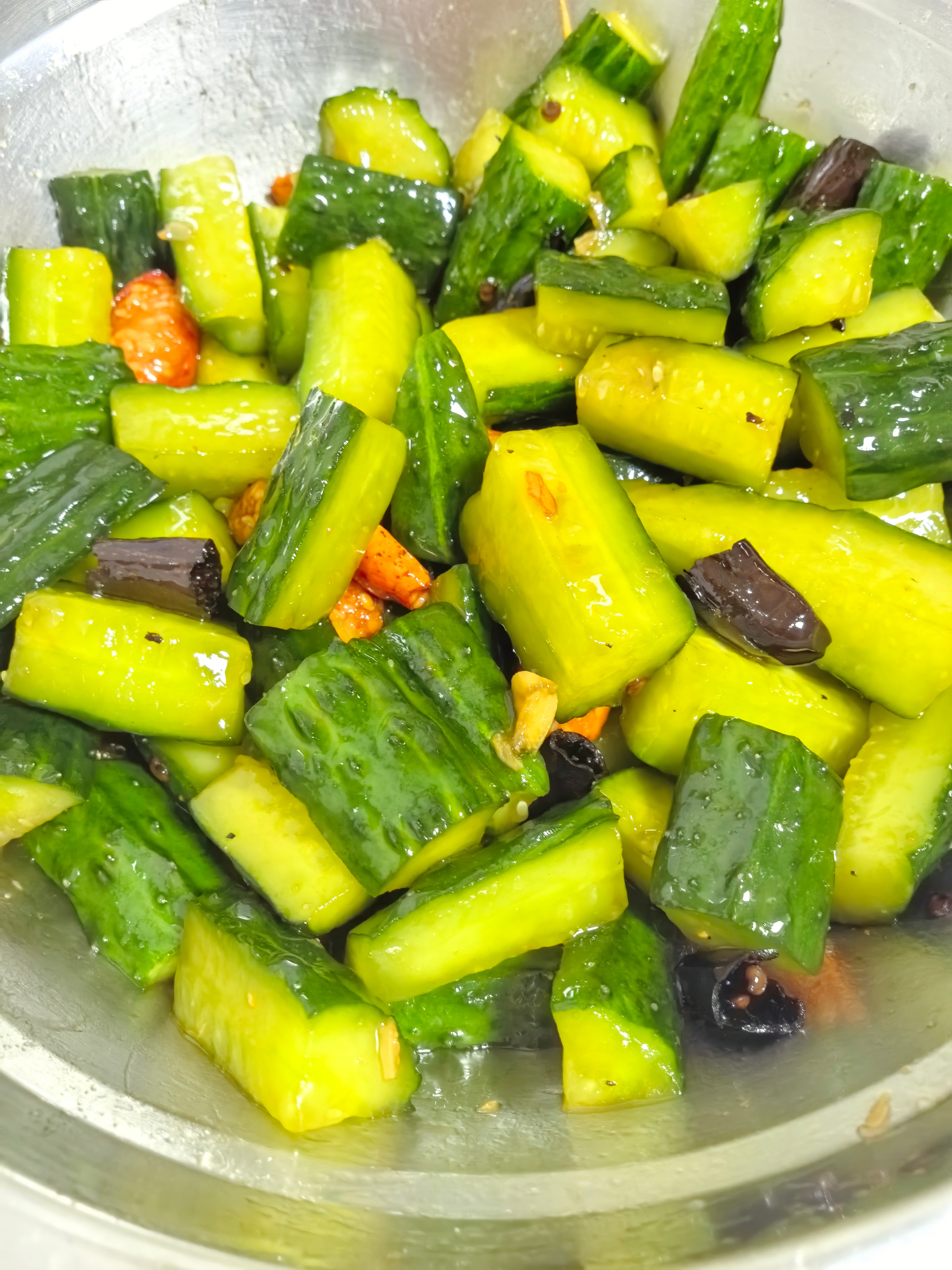 我今晚的吃食减肥餐，吃完踏实静等云端姐妹们的老大演唱会sp 各处捡捡捡～ 