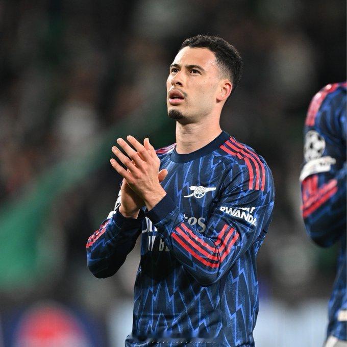 BBC名记Sami Mokbel表示有5名球员在阿森纳出售名单当中，用以平衡去年