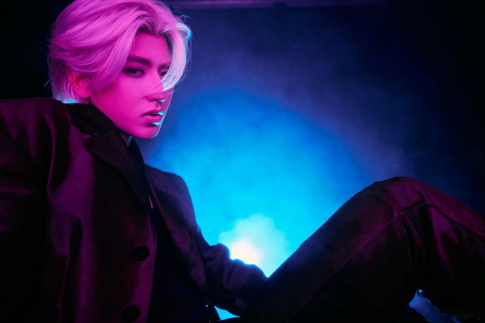 #蔡徐坤[超话]#🔥#蔡徐坤新歌remedy# 玫瑰藤上张开梦的双翼，美好过往