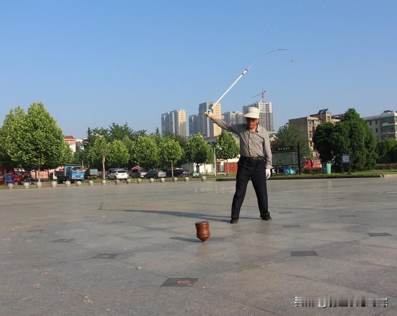 人老了，什么最重要？人老了，所求其实很简单：身体硬朗少受罪，身边有人常陪伴，家庭