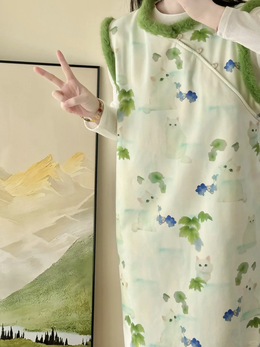 新中式｜Looklook可爱的小猫咪旗袍💚🤍