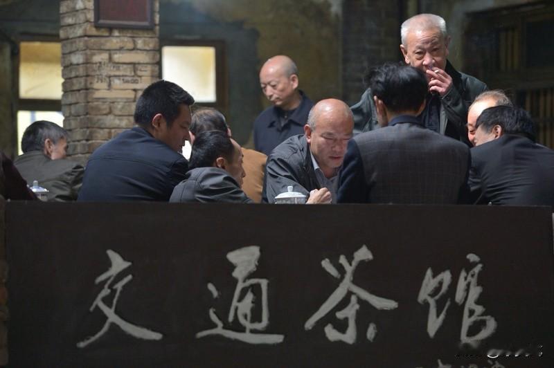 情感专家:
“对男人而言，不论年龄，和相爱的女人何时进入肉体关系是一个不容回避的