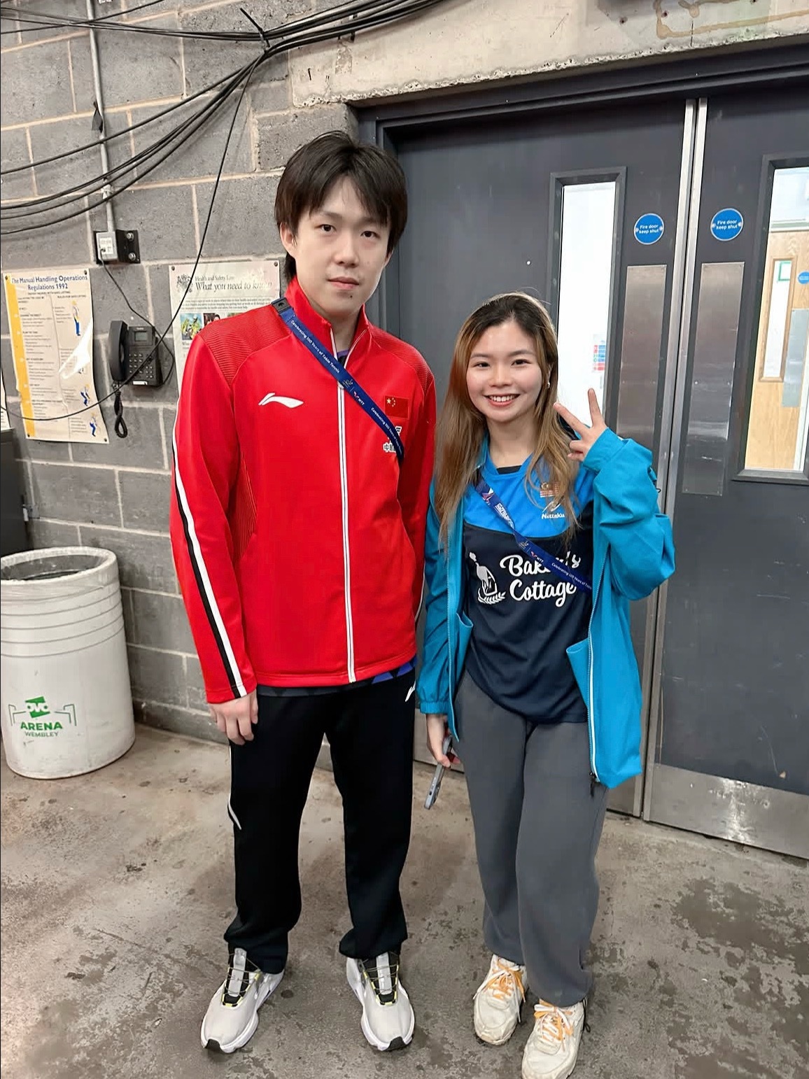 捡到一张合照小王📸©️hoying0509（马来西亚乒乓球运动员） 