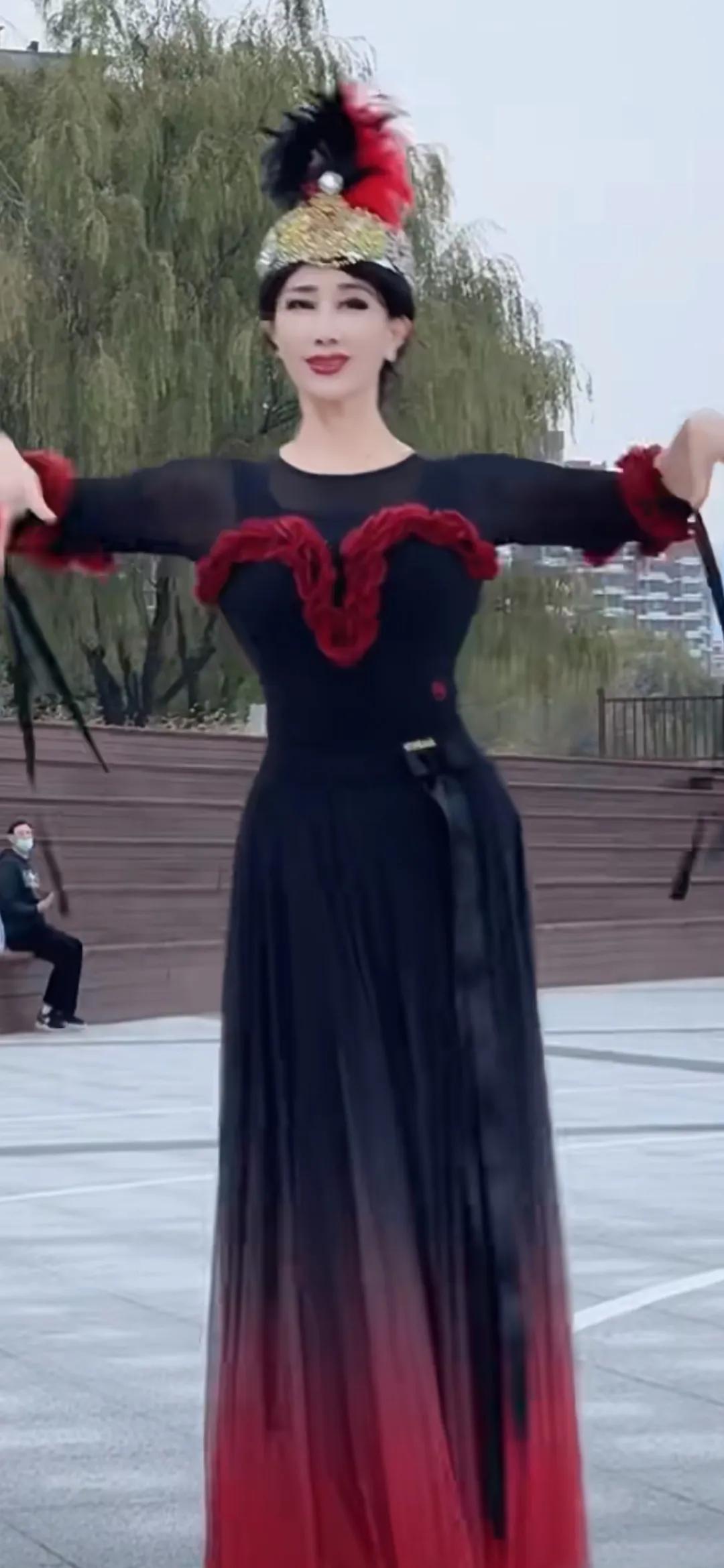 来吧，跳一段！