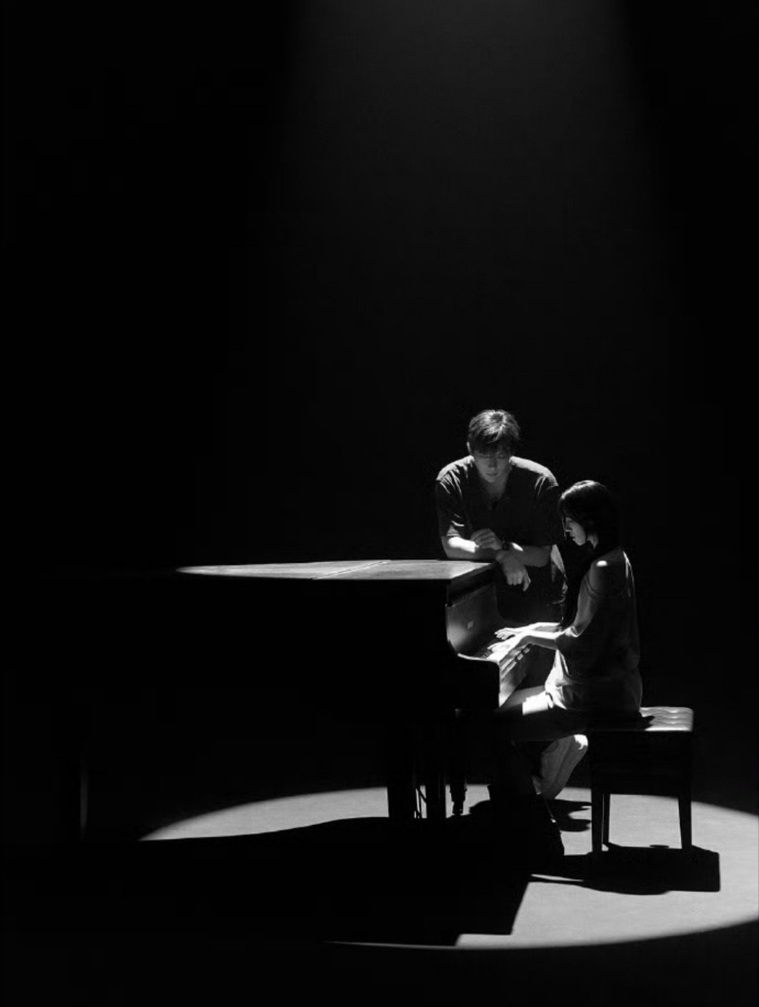 宋雨琦特别感谢王安宇的出演 合作愉快~期待宋雨琦新专辑 王安宇太帅了 ​​​