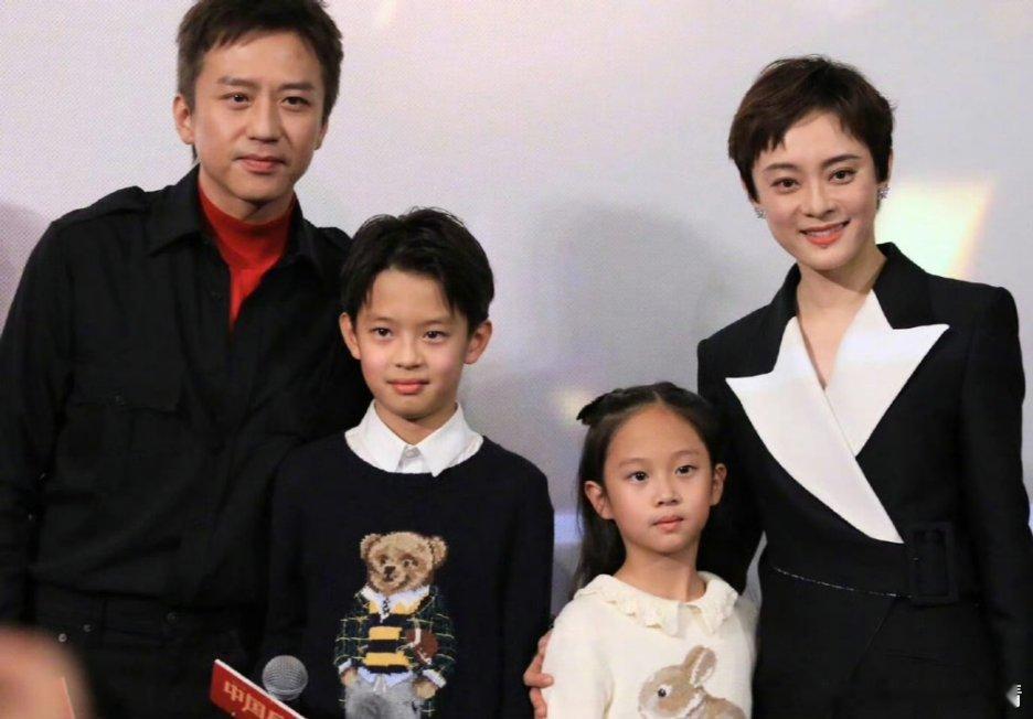等等比孙俪高半个头了为啥孩子们都不像邓超孙俪，儿子更像段奕宏，女儿看不出像谁[允