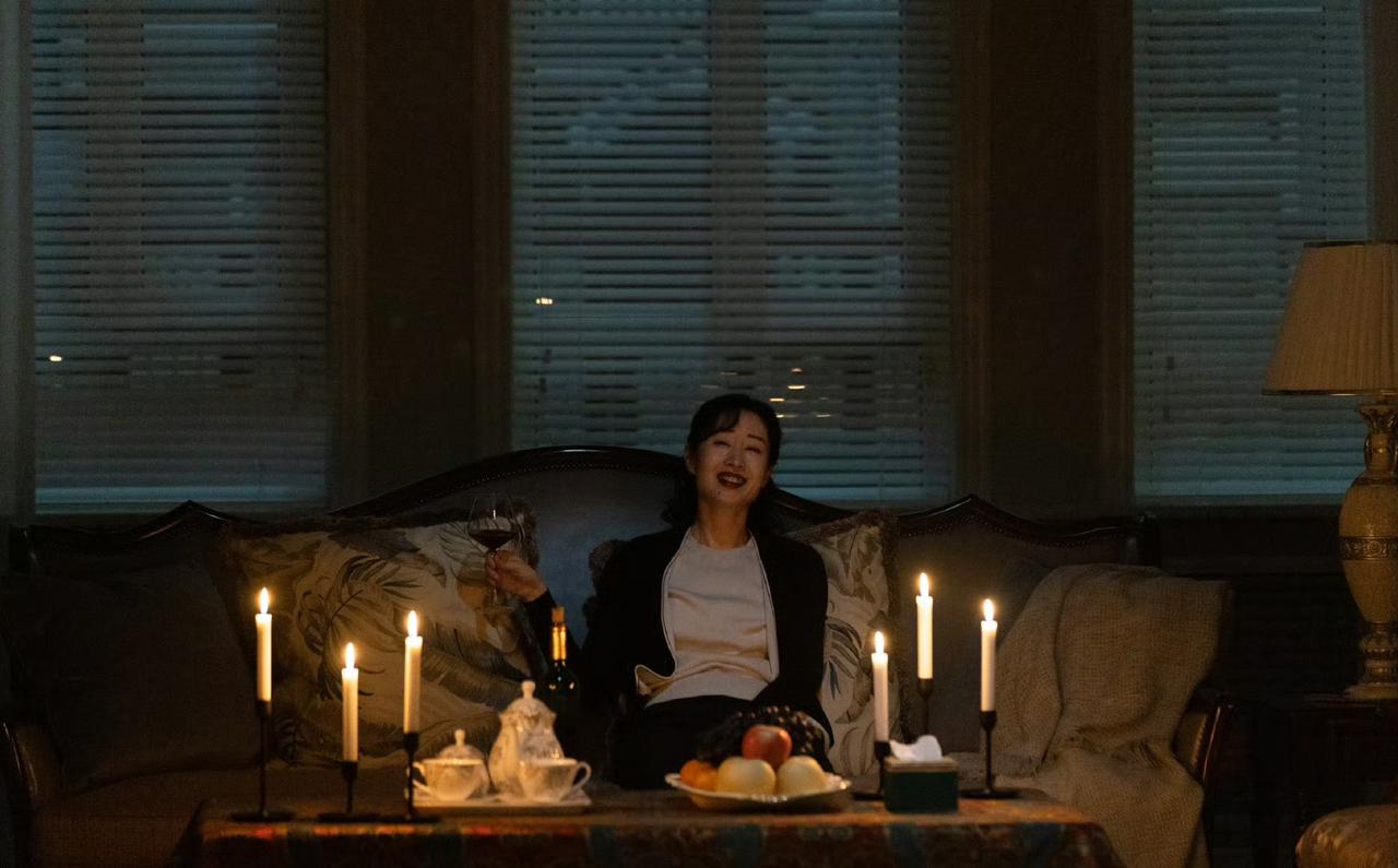 《隐身的名字》里，
最可恨的不是柏庶的养母，
也不是谁都看不惯的任小名，
而是重