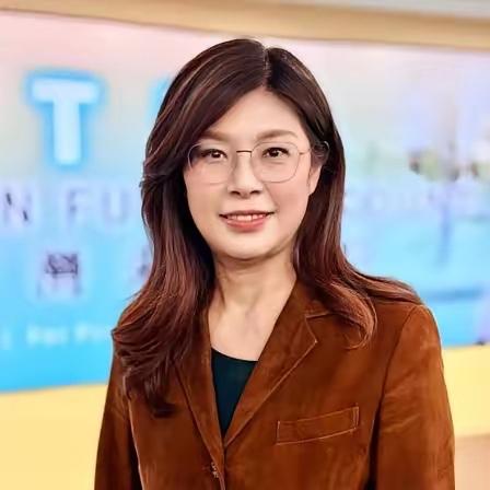 郑丽文展现台湾蓝绿党首“第一人”的勇气与魄力！

别的台湾政客，一碰到美国就低头