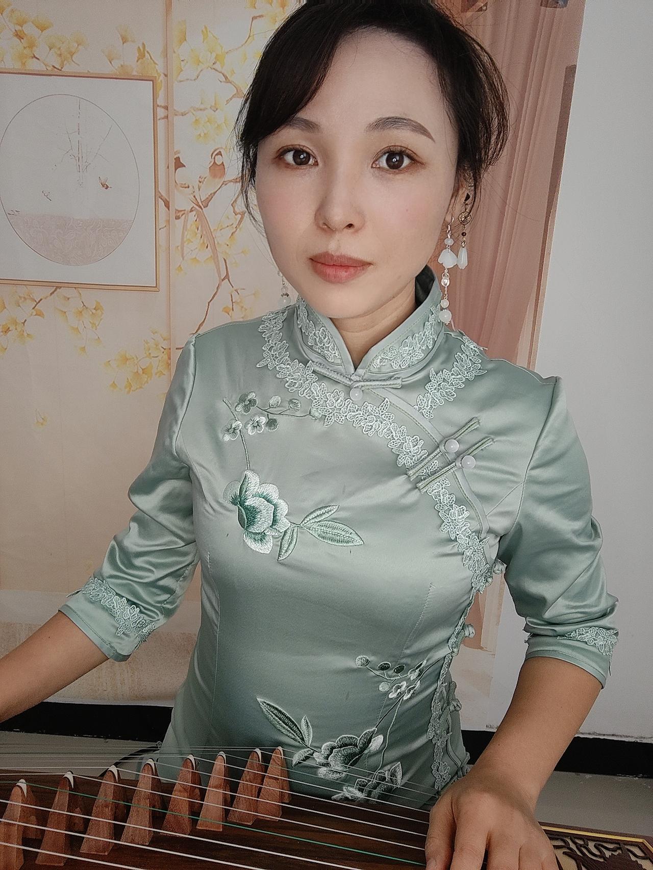 又是孤独的一晚[流泪]
某人说他今天晚上有事，又往外跑[6]
     我要去说