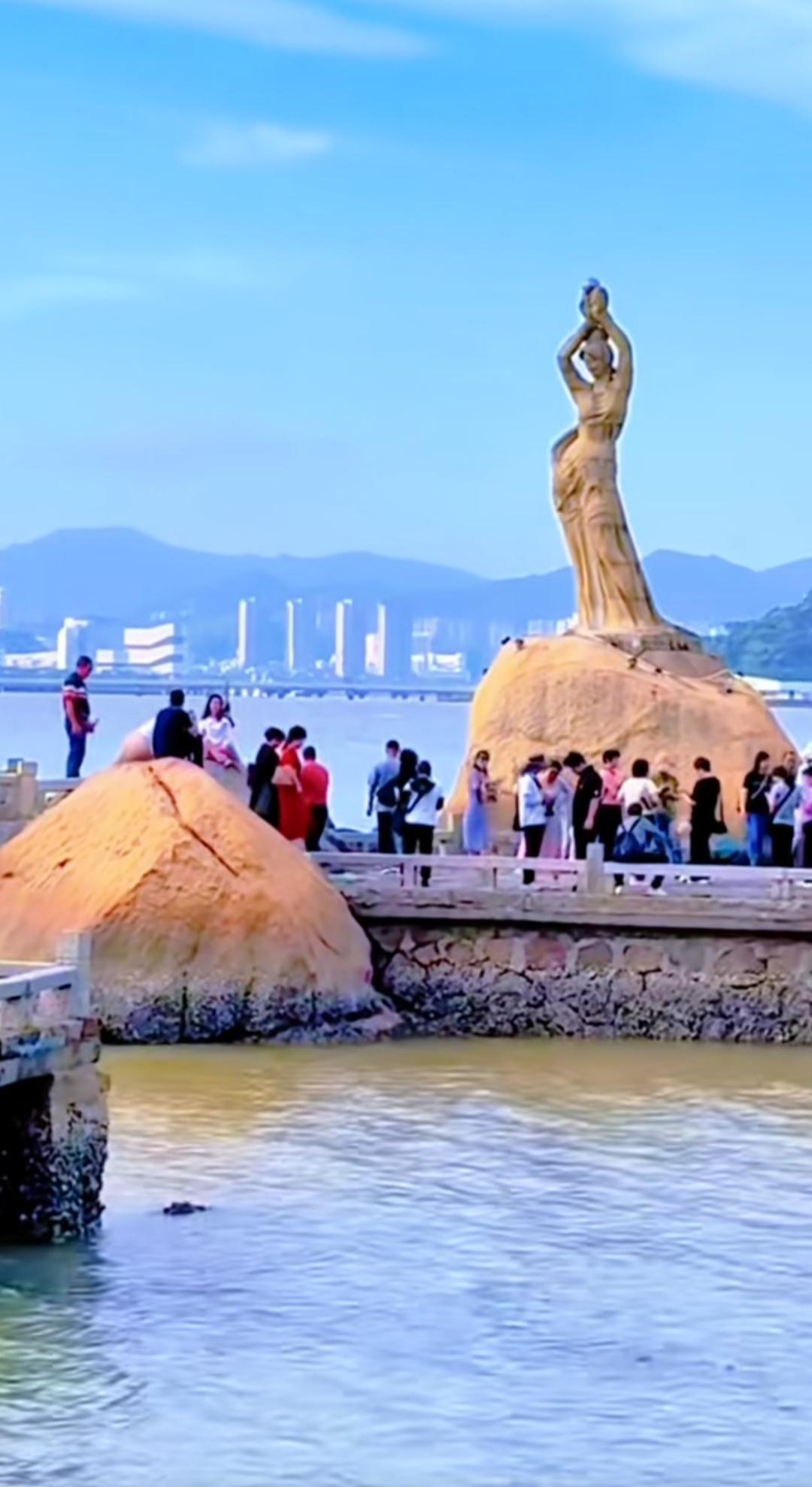 和陌生人打交道需要注意哪些？
和陌生人打交道，有些事可得多留意。
首先得守好边界