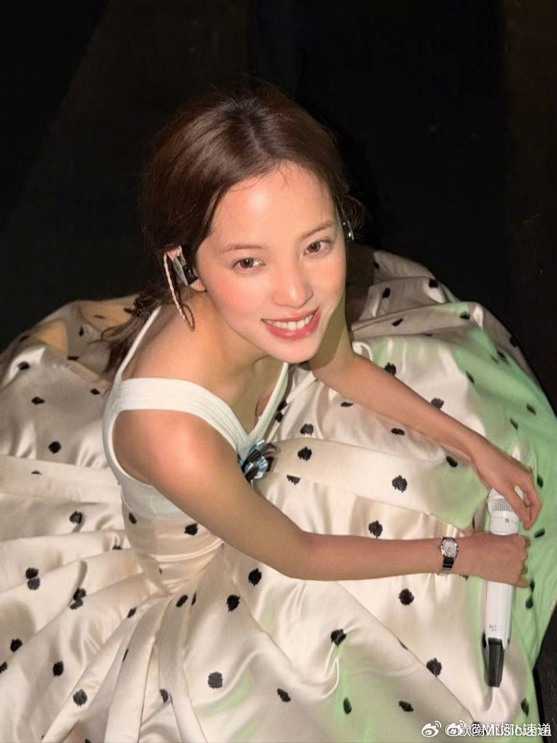 欧阳娜娜上海演唱会发文欧阳娜娜发文回应演唱会欧阳娜娜发文回应上海演唱会，细数舞台