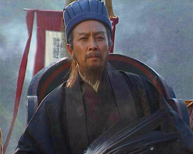 我认为诸葛亮:我更欣赏诸葛亮！
 
纵观三国风云人物，相较于枭雄曹操，我更加欣赏