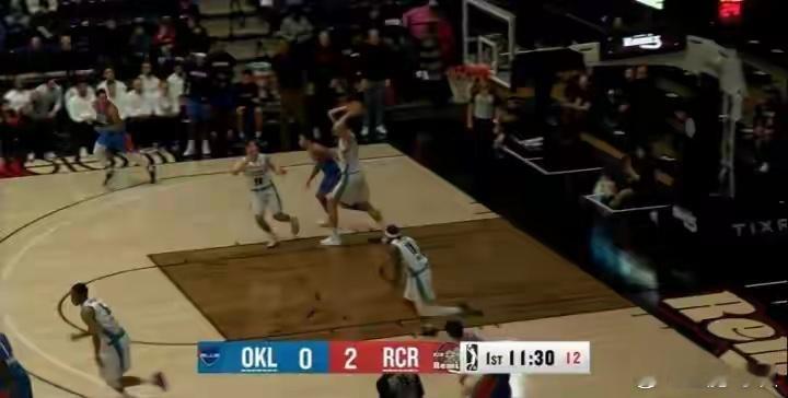 开场戏份很足！杨瀚森接球造犯规稳稳罚中 防守端送遮天大帽nba杨瀚森杨瀚森拦网大