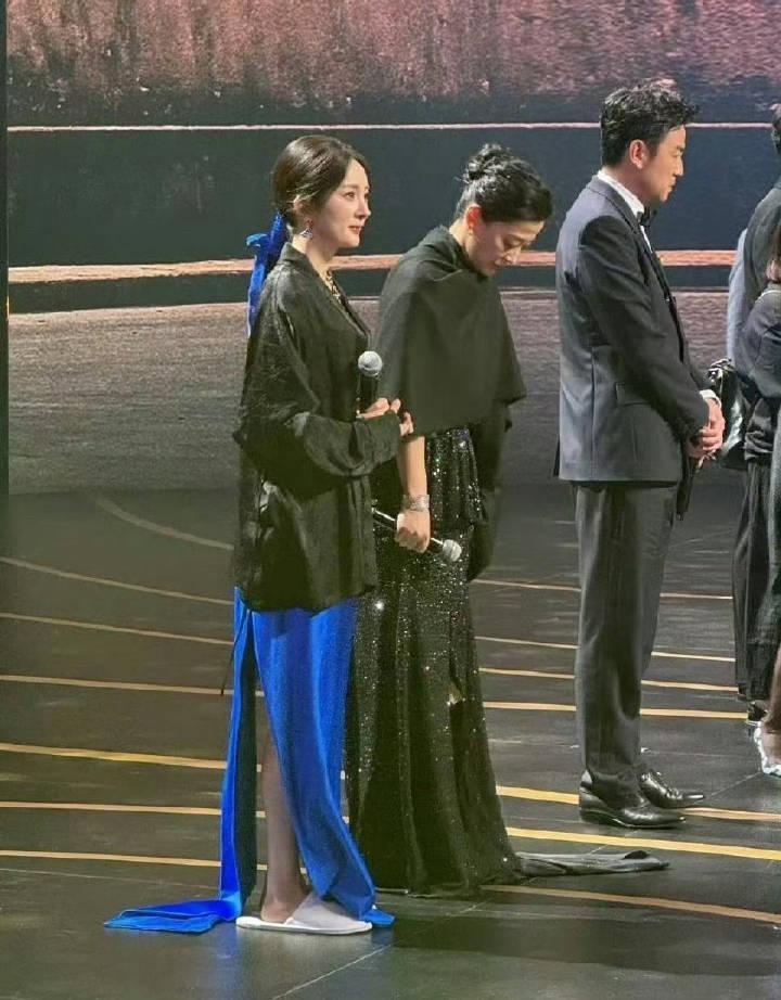拖把呢，拖把呢，上拖把家政女王准备开工[允悲] ​​​