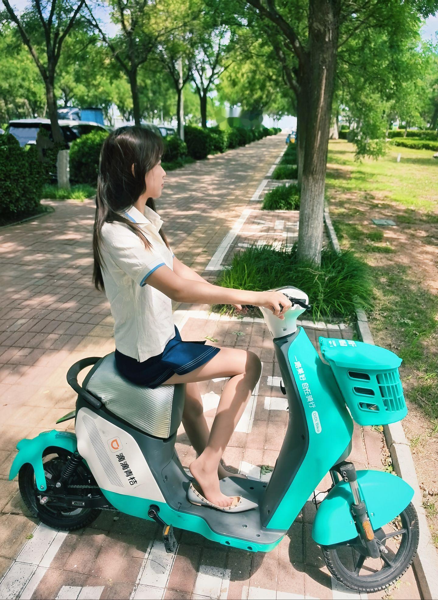 共享电动车🛵也是很方便的 ​​​
