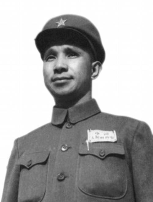 粟裕为什么建议三个纵队暂缓过江，毛主席却坚持三个纵队必须坚定不移地过江？
194