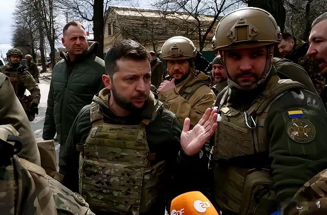 普京在2022年的既定目标是搞定整个乌克兰，由于泽连斯基带领乌克兰人民拼死抵抗，