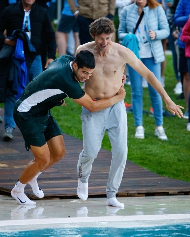 阿尔卡拉斯和教练费雷罗结束合作应该是今年休赛期网坛最大的新闻了……你们怎么看？网