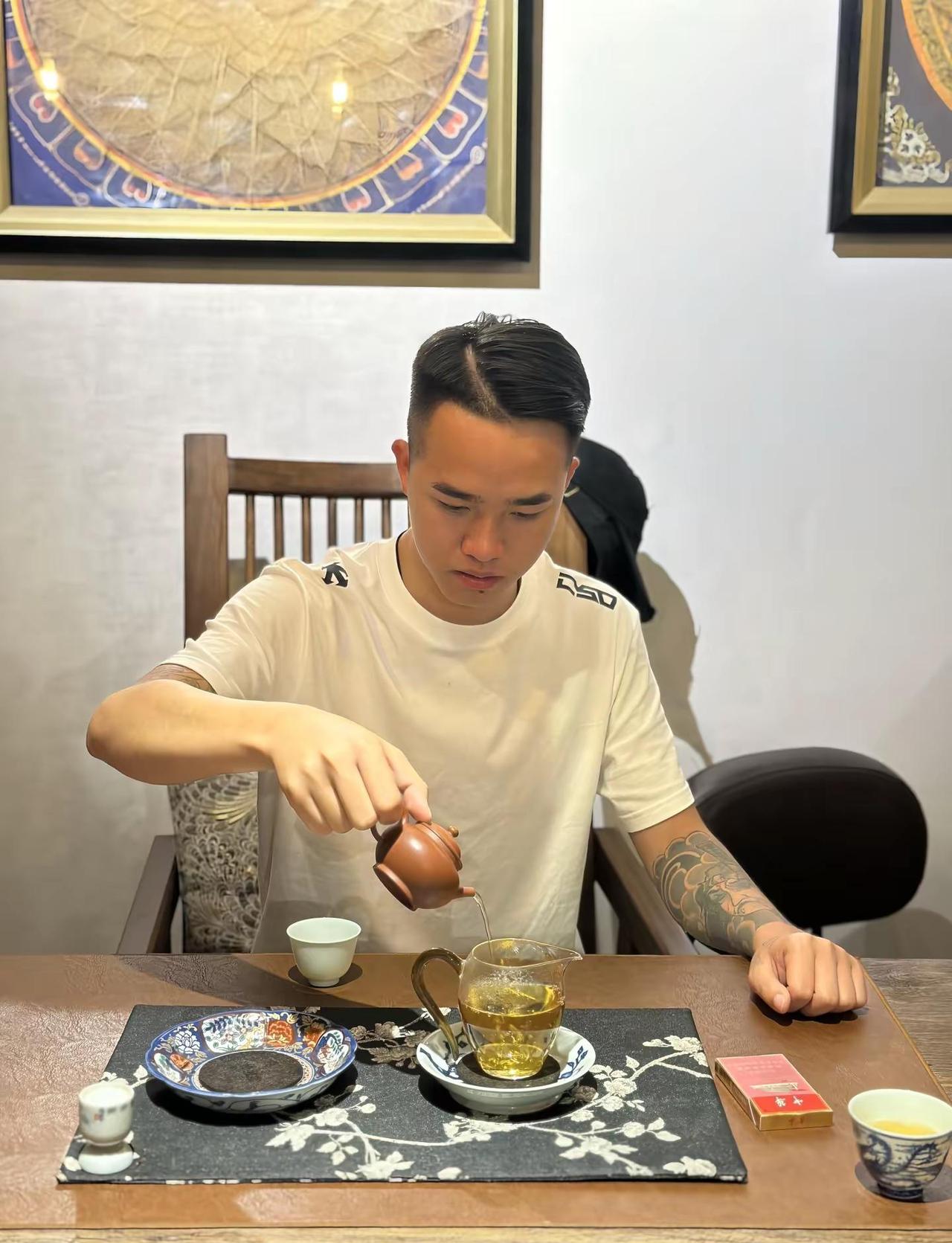 我永远向前看脚下就是方向