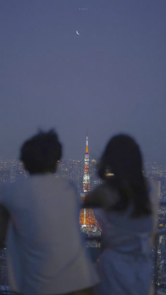 一个人要获得实在的幸福，就必须既不太聪明，也不太傻。人们把这种介于聪明和傻之间的