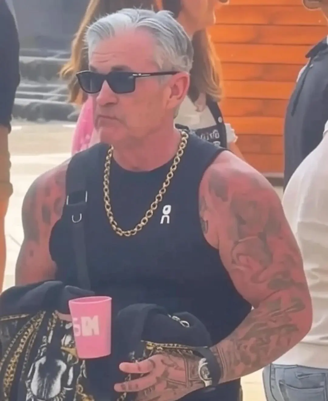 1.风险平衡已发生转变，政策调整已提上日程； 2.就业下行风险正在上升...